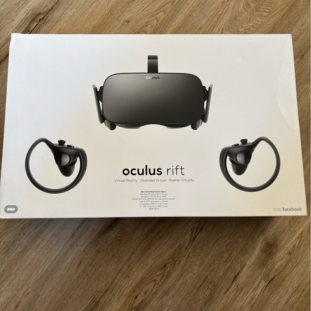 Oculus Rift VR Set in Black